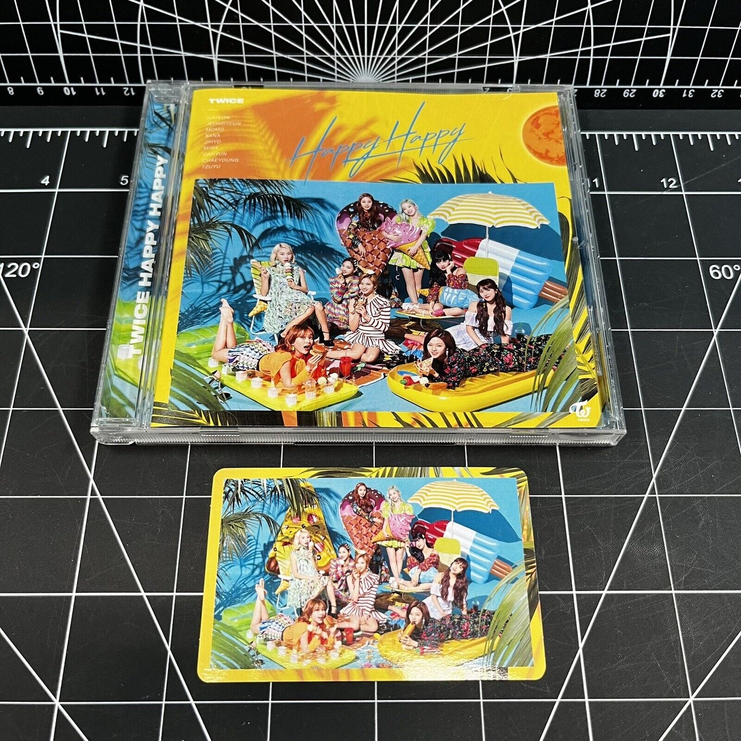 TWICE The 4th Japan Single Happy Happy - Group Photocard