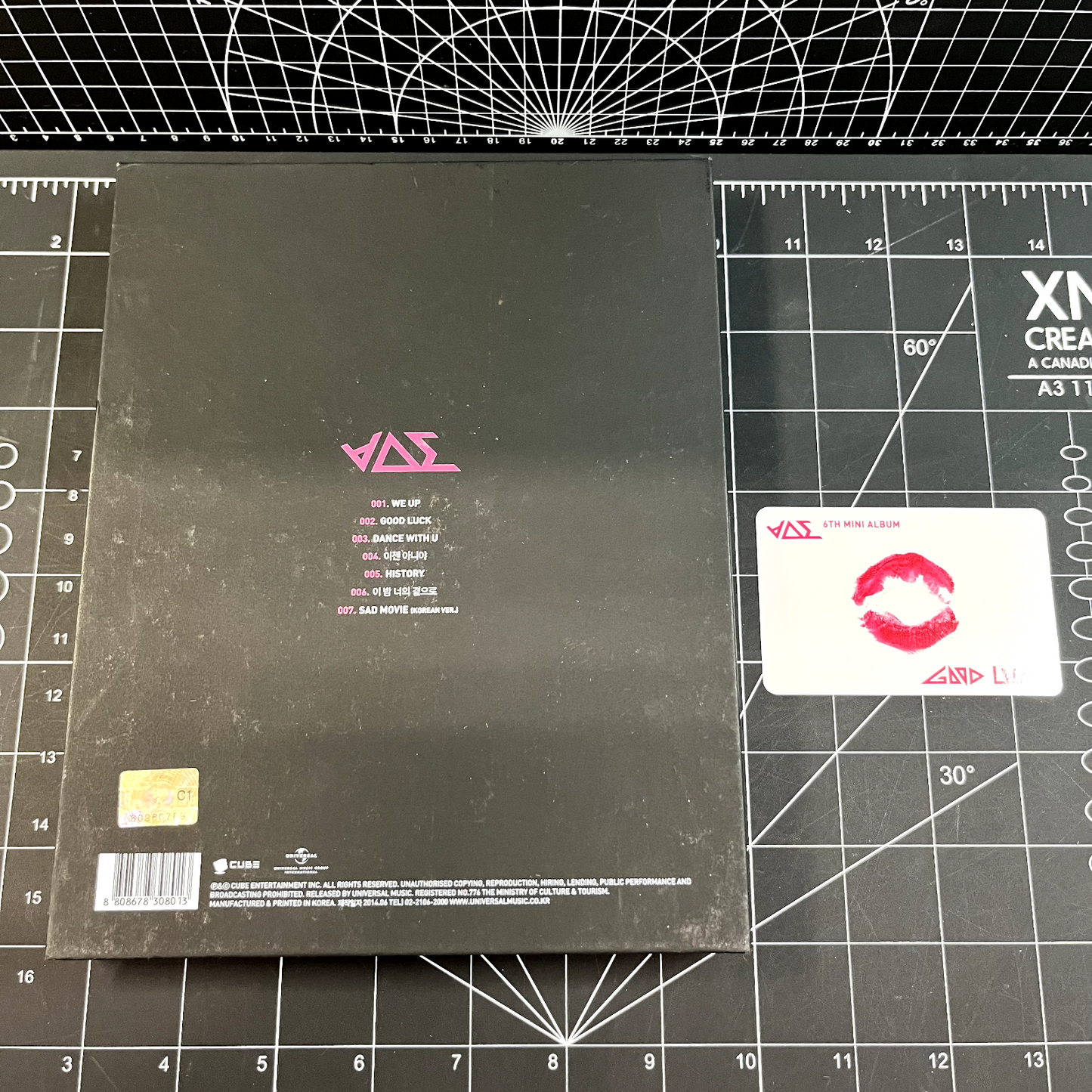 BEAST The 6th Mini Album Good Luck (Black Version) - Doojoon Photocard (White Version)