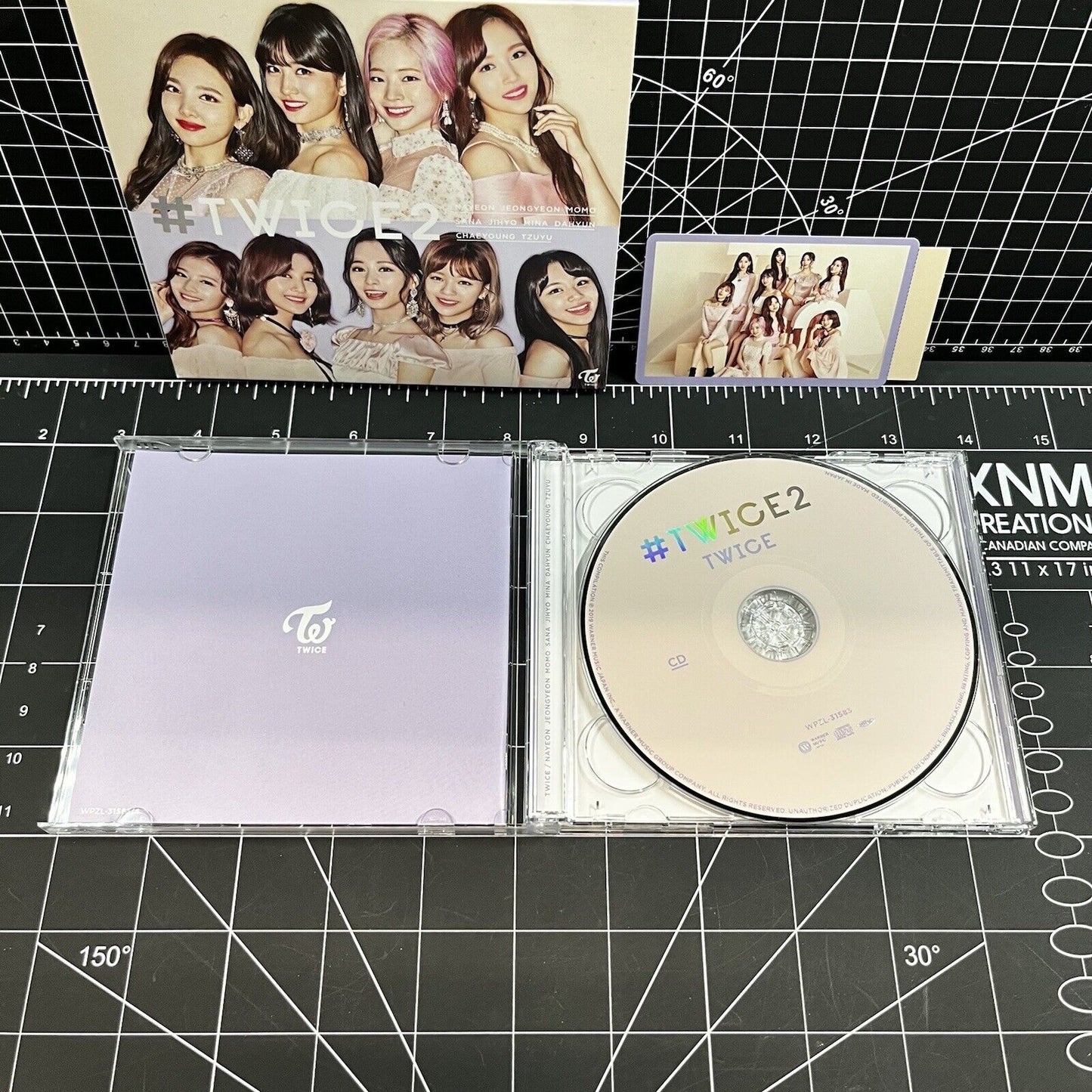 TWICE #TWICE 2 Japan Limited Edition Album (Type B) - Group Photocard