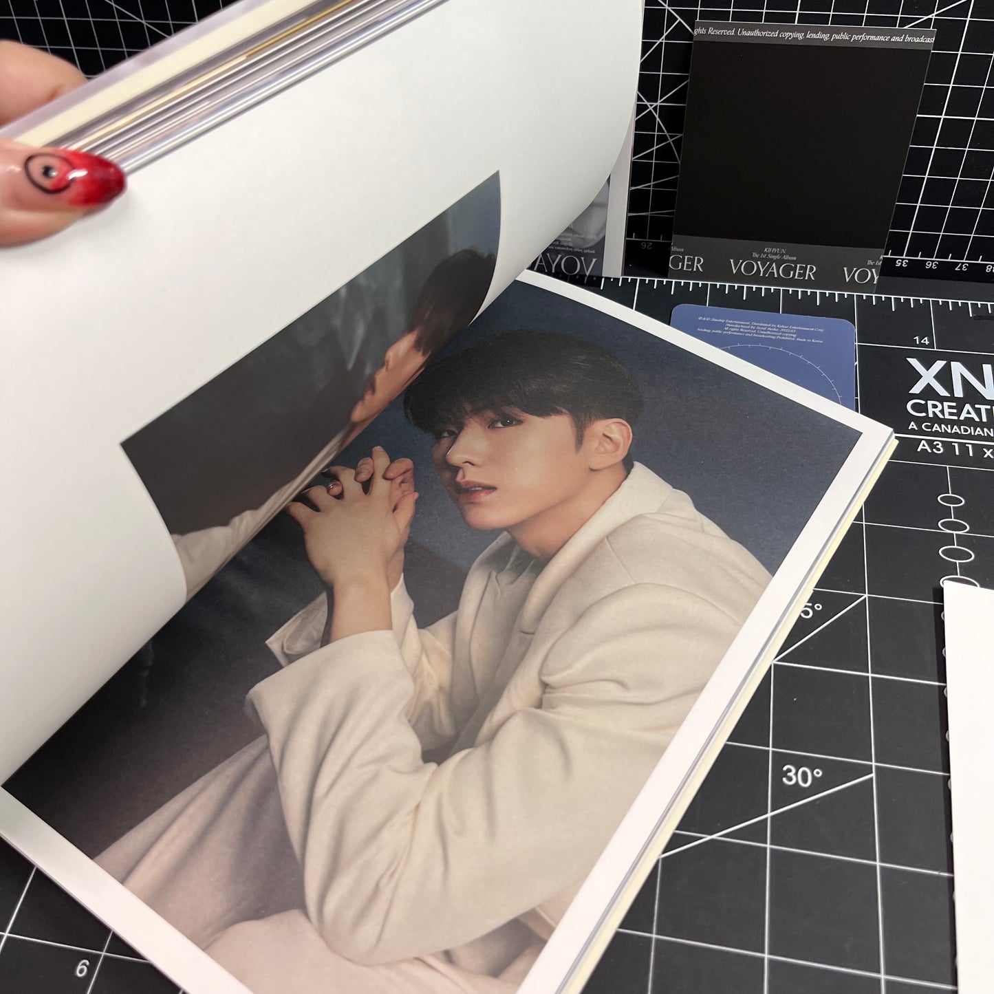 Kihyun The 1st Single Album Voyager (Journey Ver.) - Photocard Included