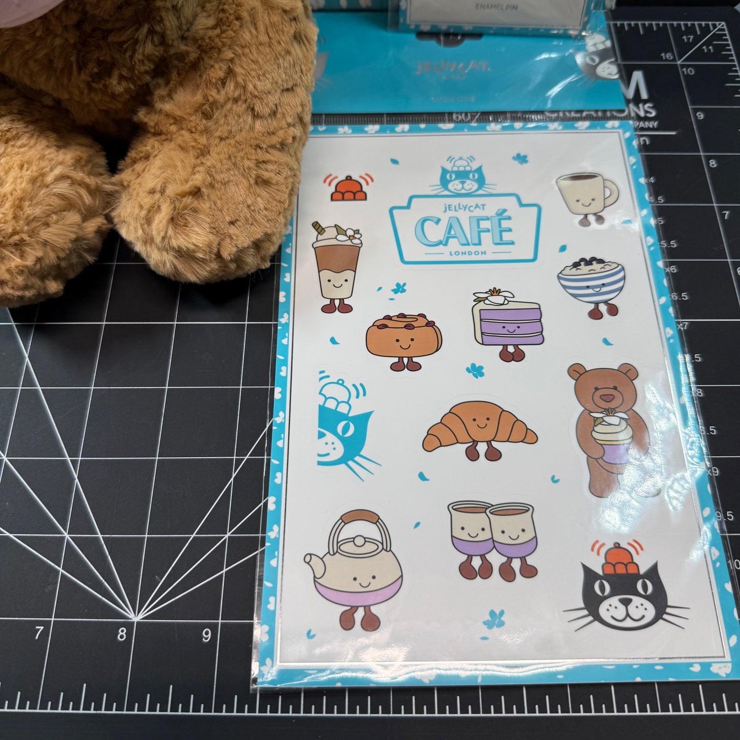 Pre-Order Jellycat Amusable Shanghai Exclusive Cafe Bartholomew Bear 'Cupcake'