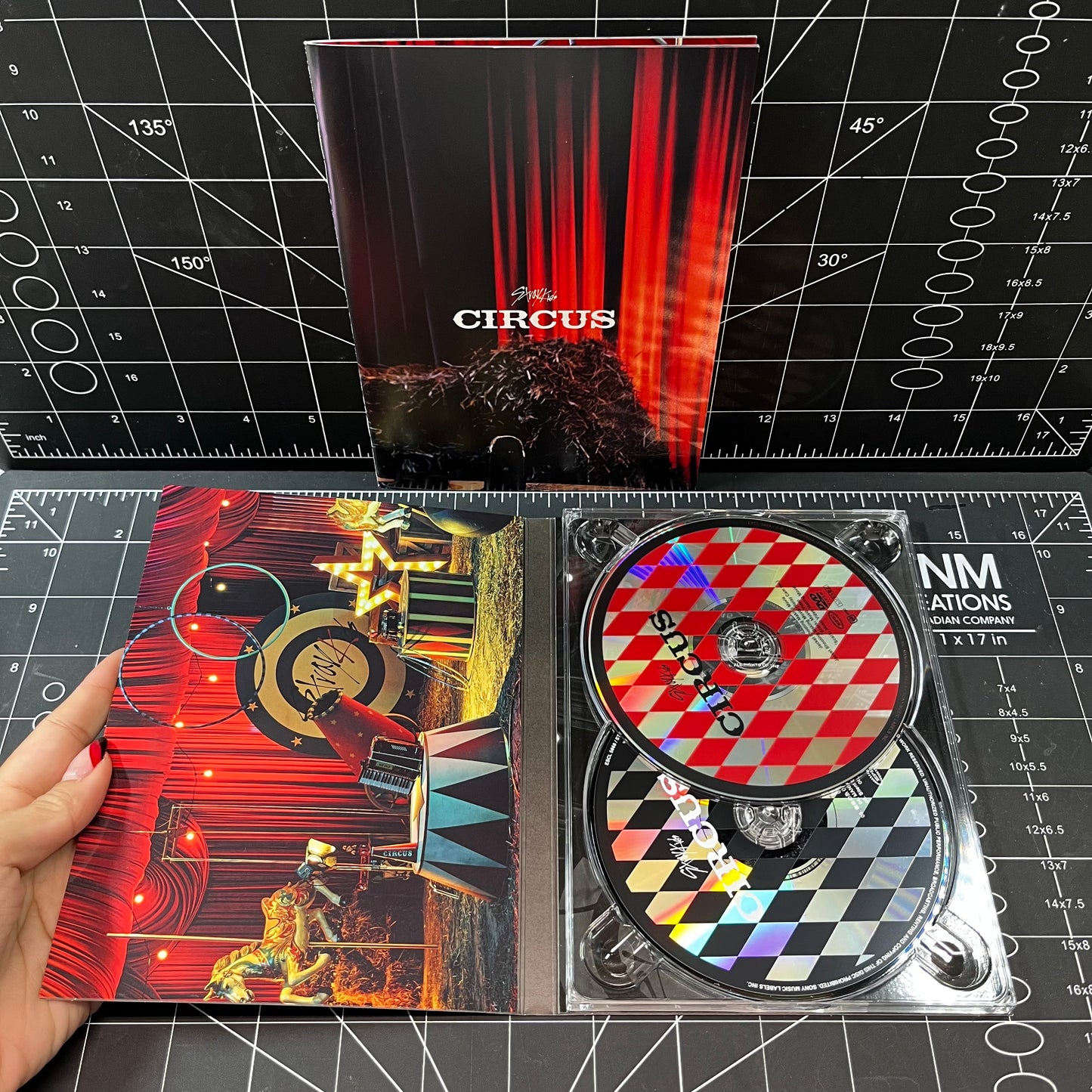 Stray Kids The 2nd Japanese Album Circus (Version A)