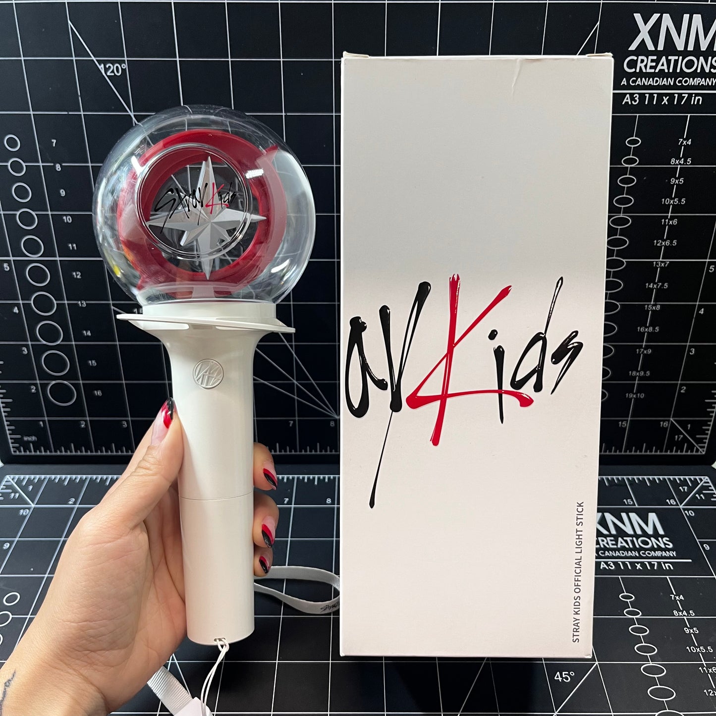 STRAY KIDS Concert Official Light Stick Version 1