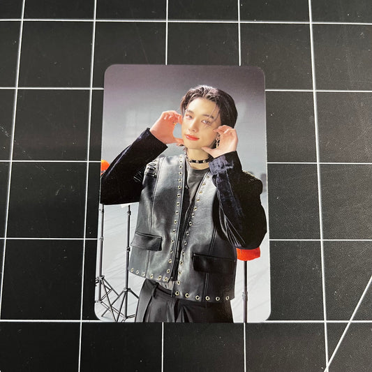 Stray Kids the 8th Mini Album 樂-STAR (ROCK-STAR) (Postcard Ver.) - Hyunjin Photocard