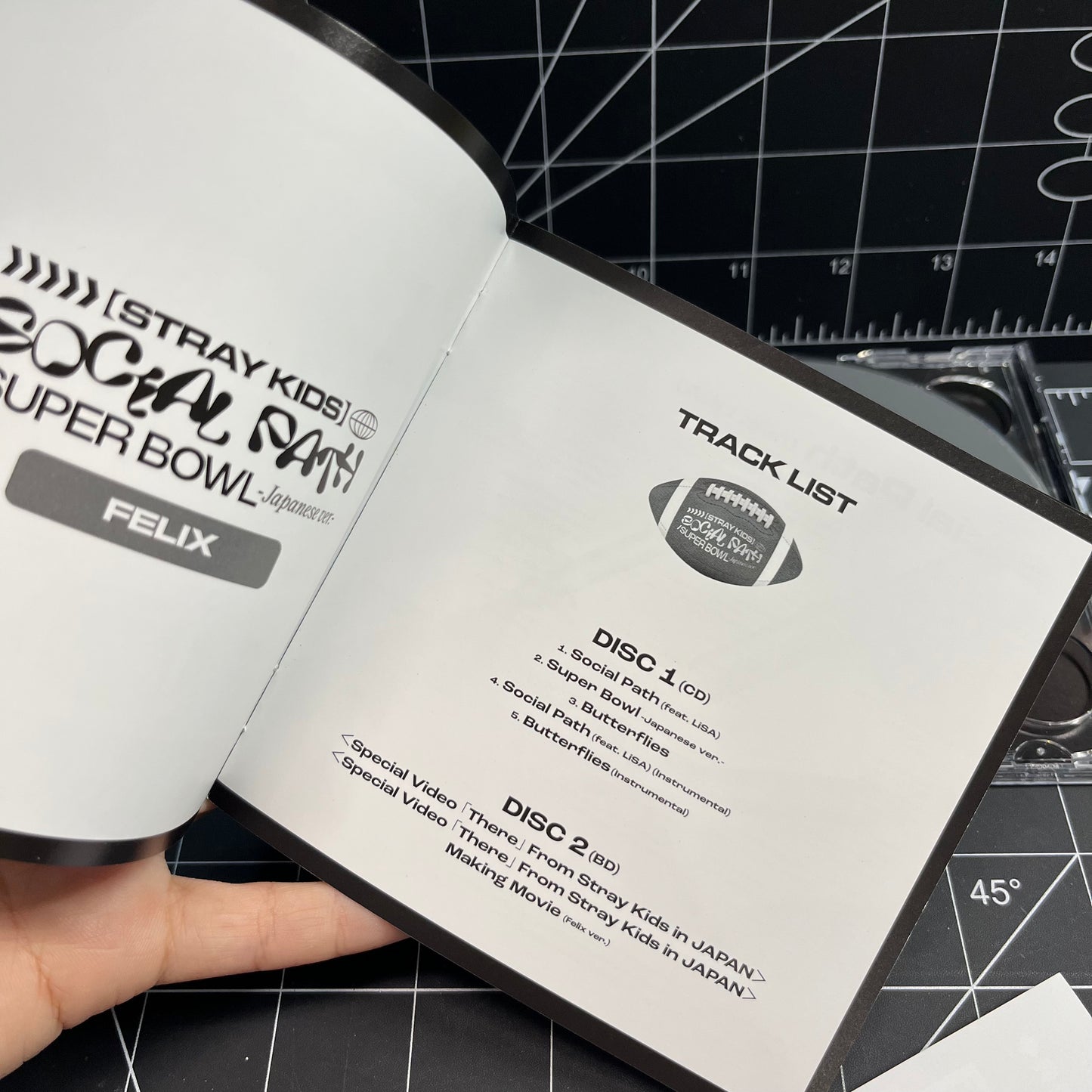 Stray Kids SOCIAL PATH/SUPER BOWL (Japanese Ver.) Felix Jewel Case