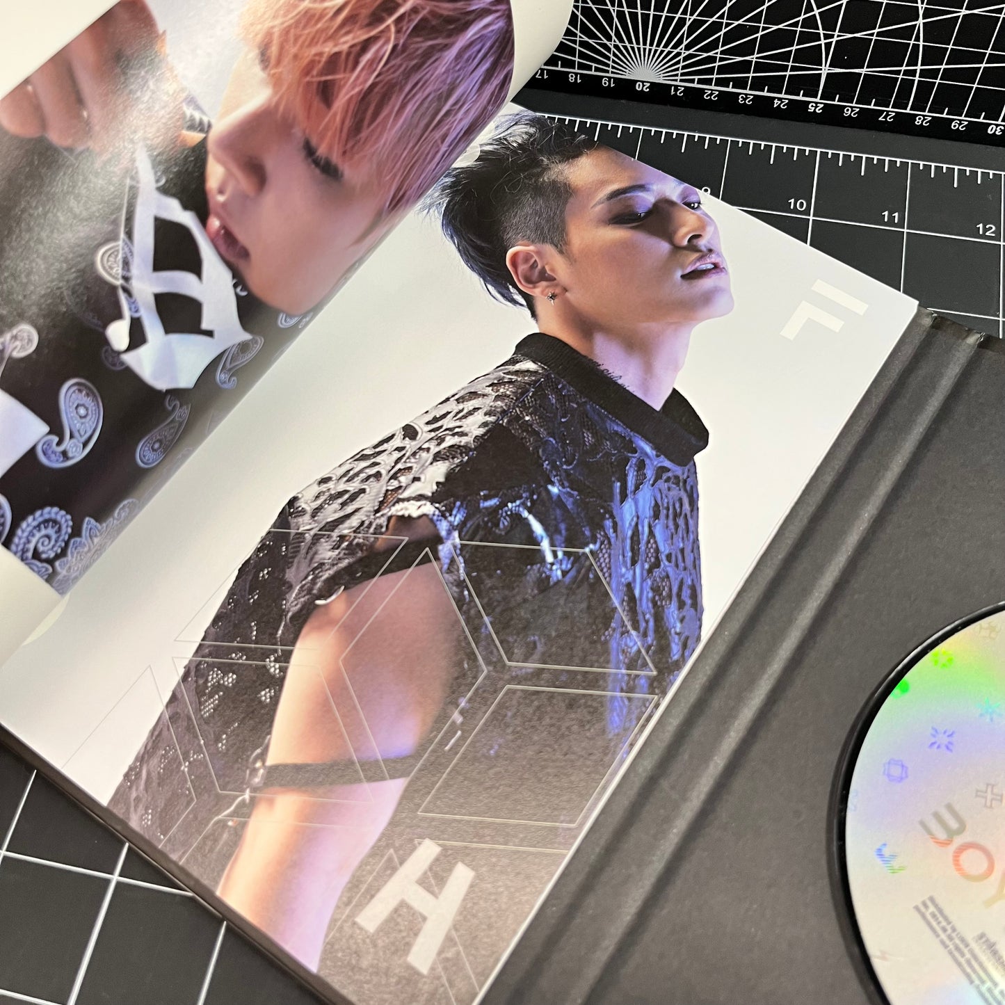 BOYFRIEND The 2nd Mini Album OBSESSION (Signed by Youngmin) - No Photocard