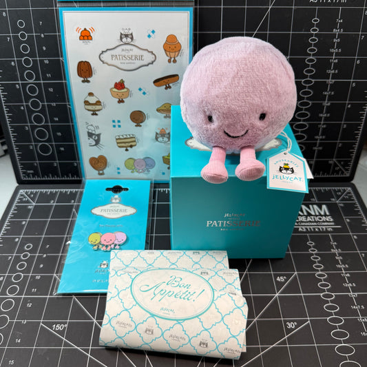Pre-Order (17th October) Jellycat Amusables Paris Patisserie May Macaron