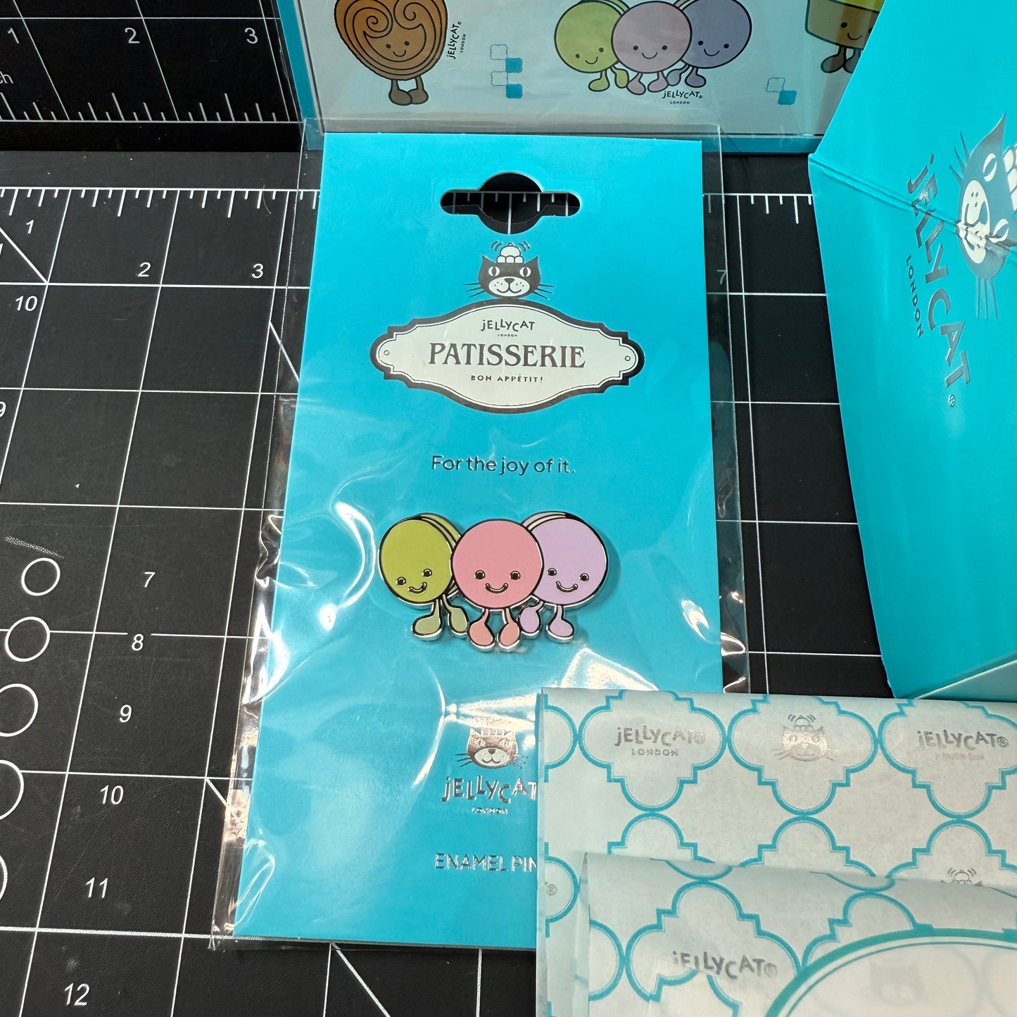 Pre-Order (17th October) Jellycat Amusables Paris Patisserie May Macaron