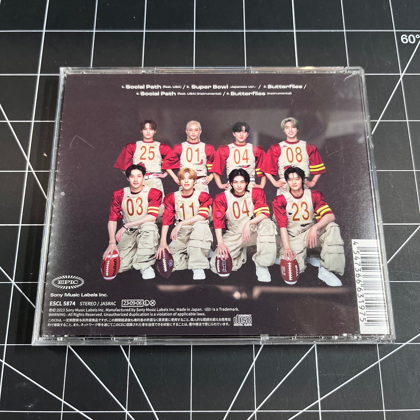 Stray Kids Social Path (feat. LiSA)/Super Bowl Japanese Ver. (Regular Ver.)