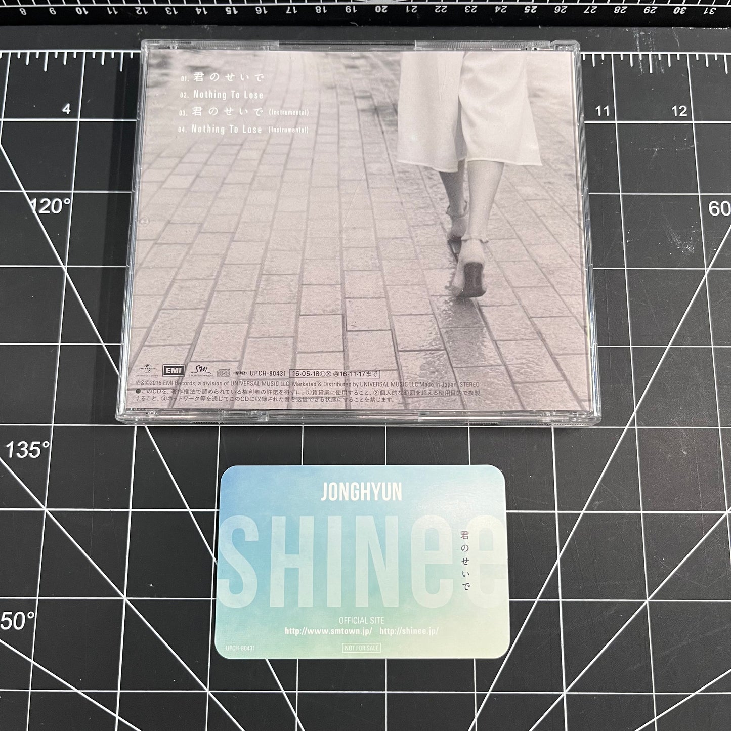 SHINee The 13th Japan Single CD Album Kimi no Sei de - Jonghyun Photocard