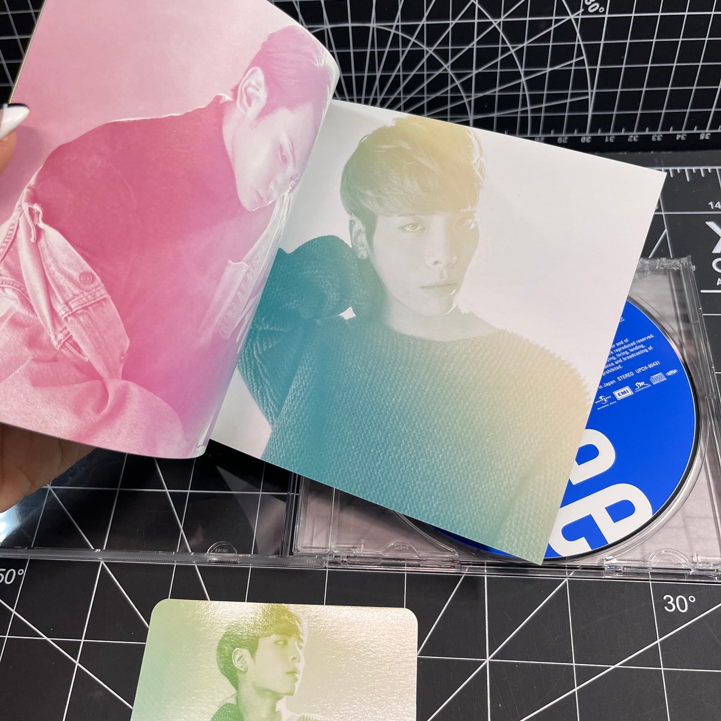 SHINee The 13th Japan Single CD Album Kimi no Sei de - Jonghyun Photocard