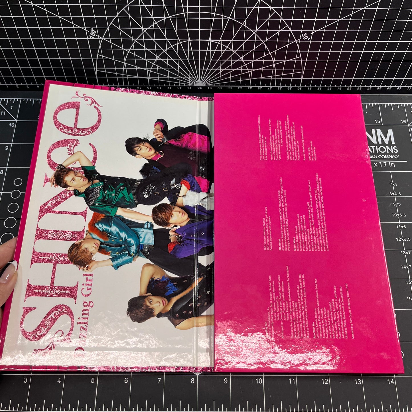SHINee The 5th Japan Single Album Dazzling Girl (Limited Edition A) - Key Photocard