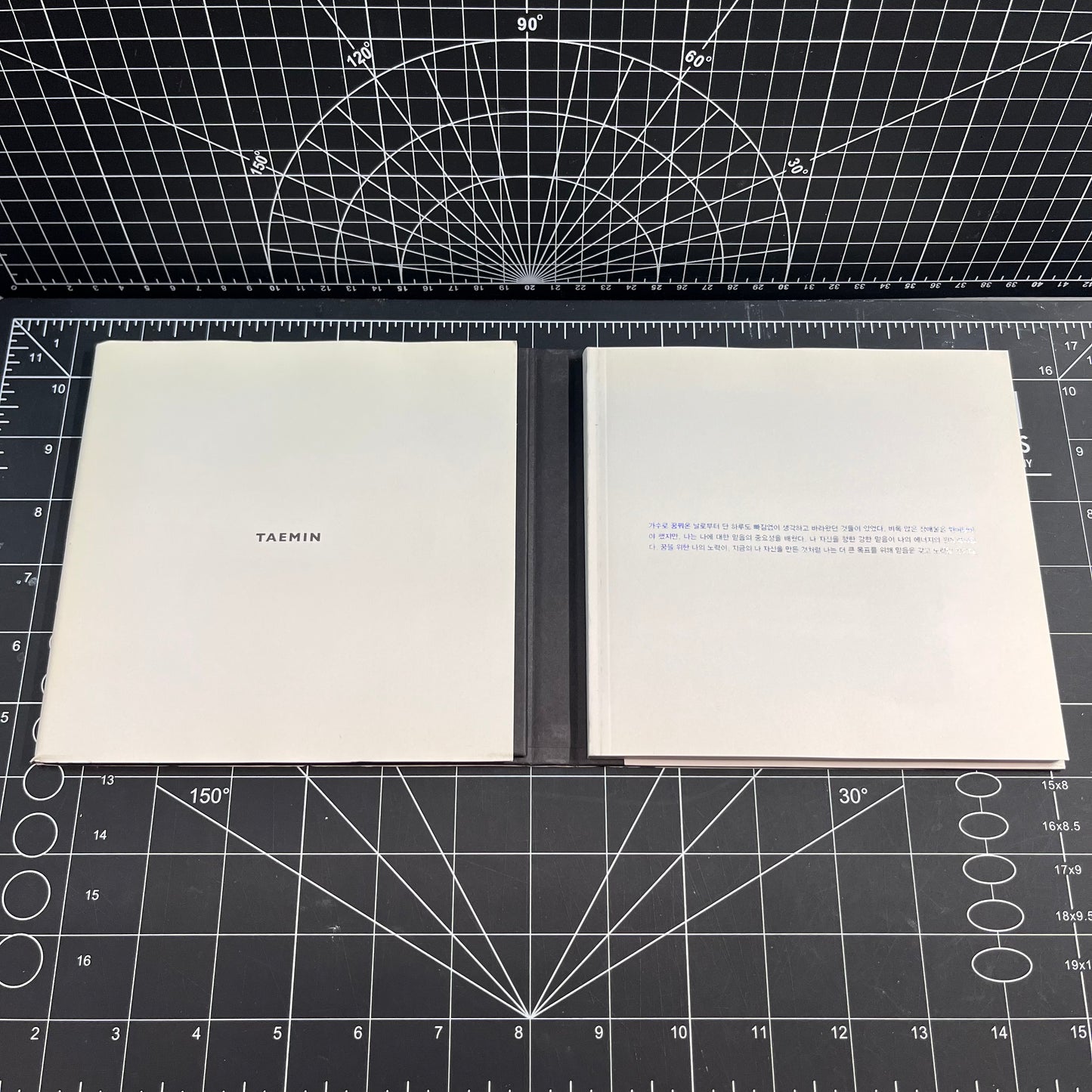 Taemin The 1st Solo Album ACE (Black Version) - No Photocard