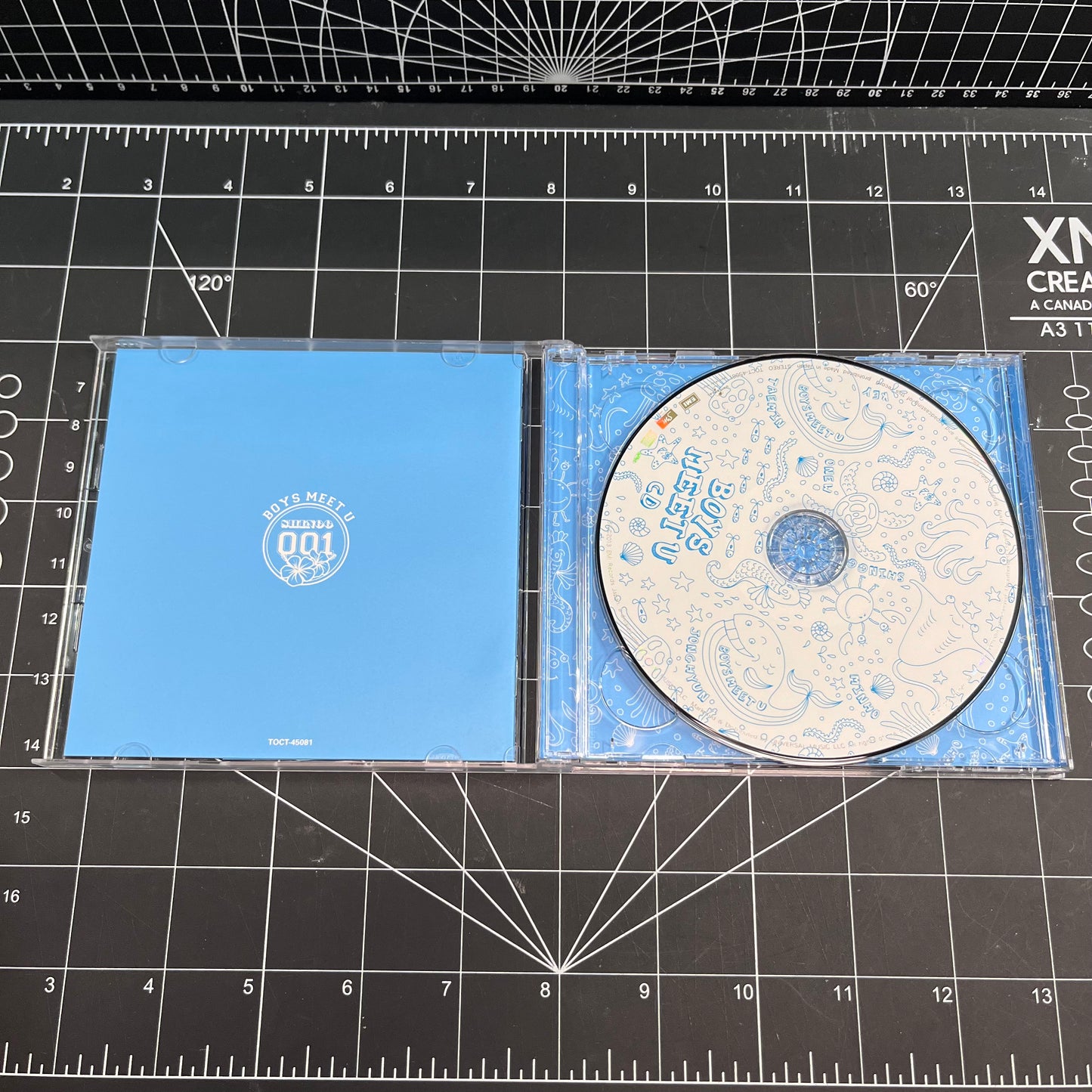SHINee Japan Album Boys Meet U (CD & DVD) (Regular Edition) - No Photocard