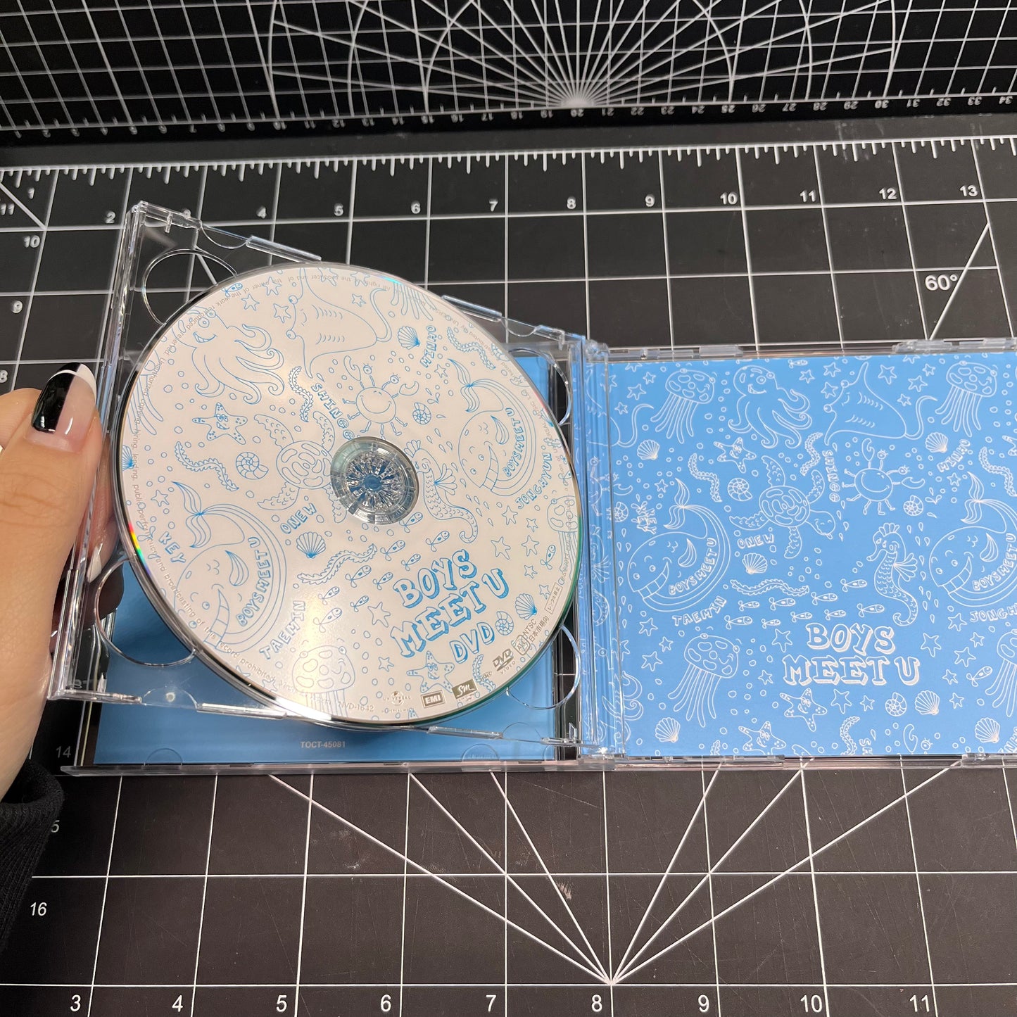 SHINee Japan Album Boys Meet U (CD & DVD) (Regular Edition) - No Photocard