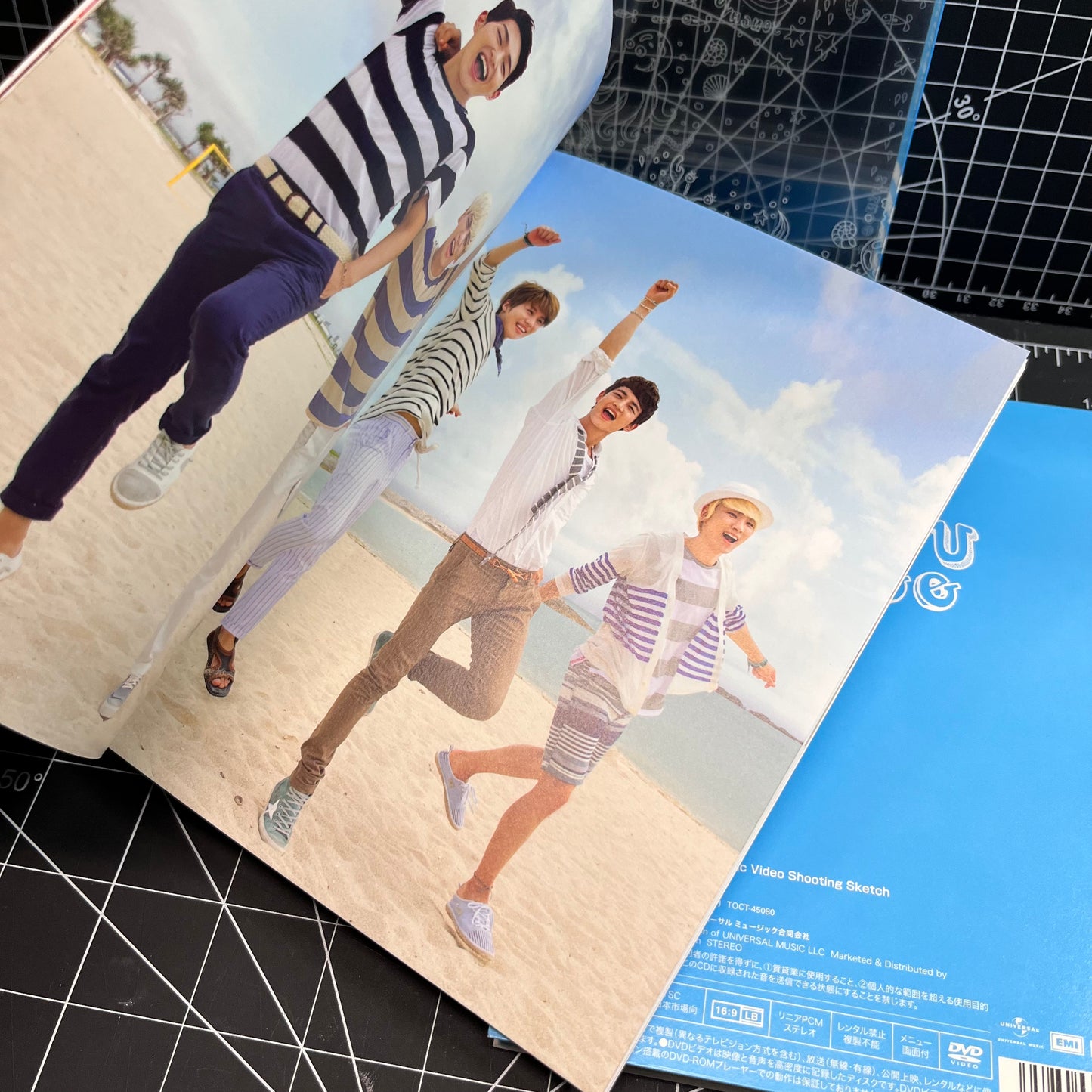 SHINee Japan Album Boys Meet U (Limited Edition) - Taemin Photocard
