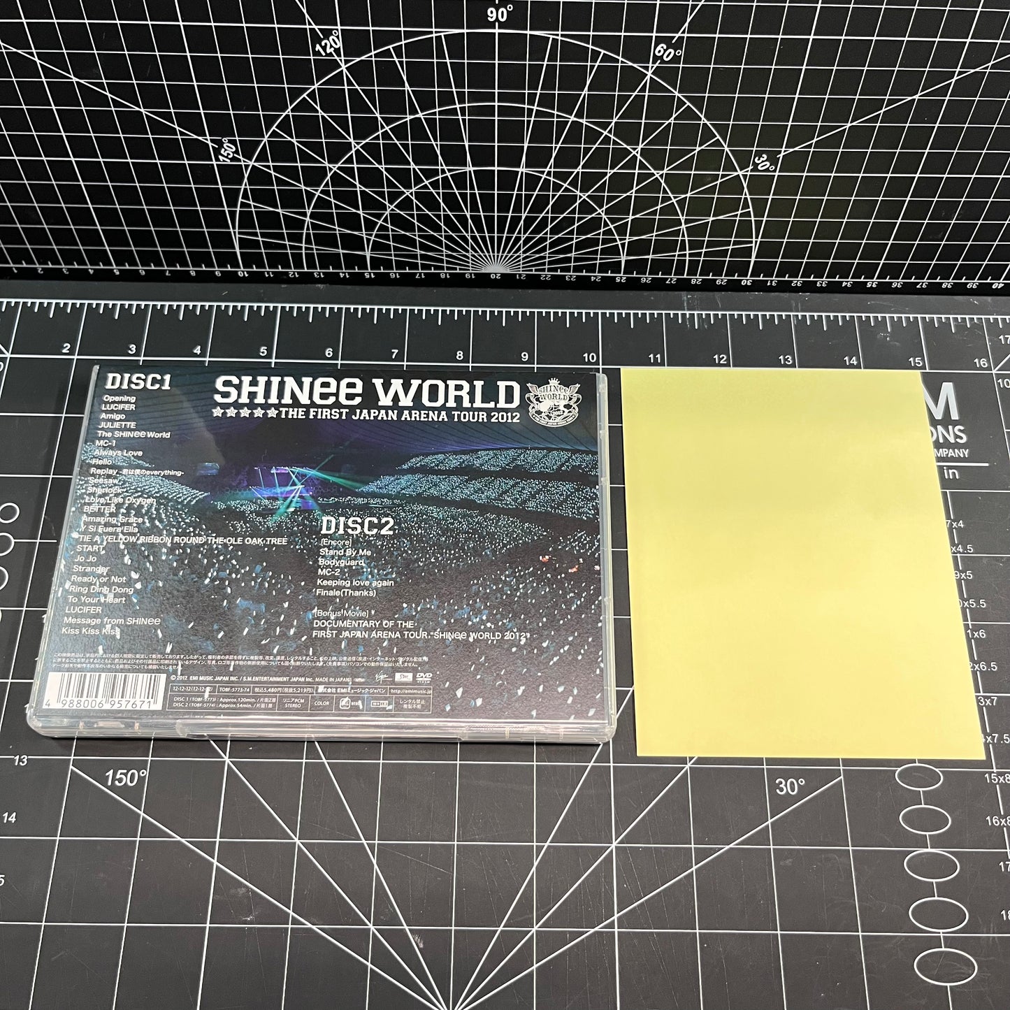SHINee WORLD The First Arena Tour 2012 (Standard Edition)