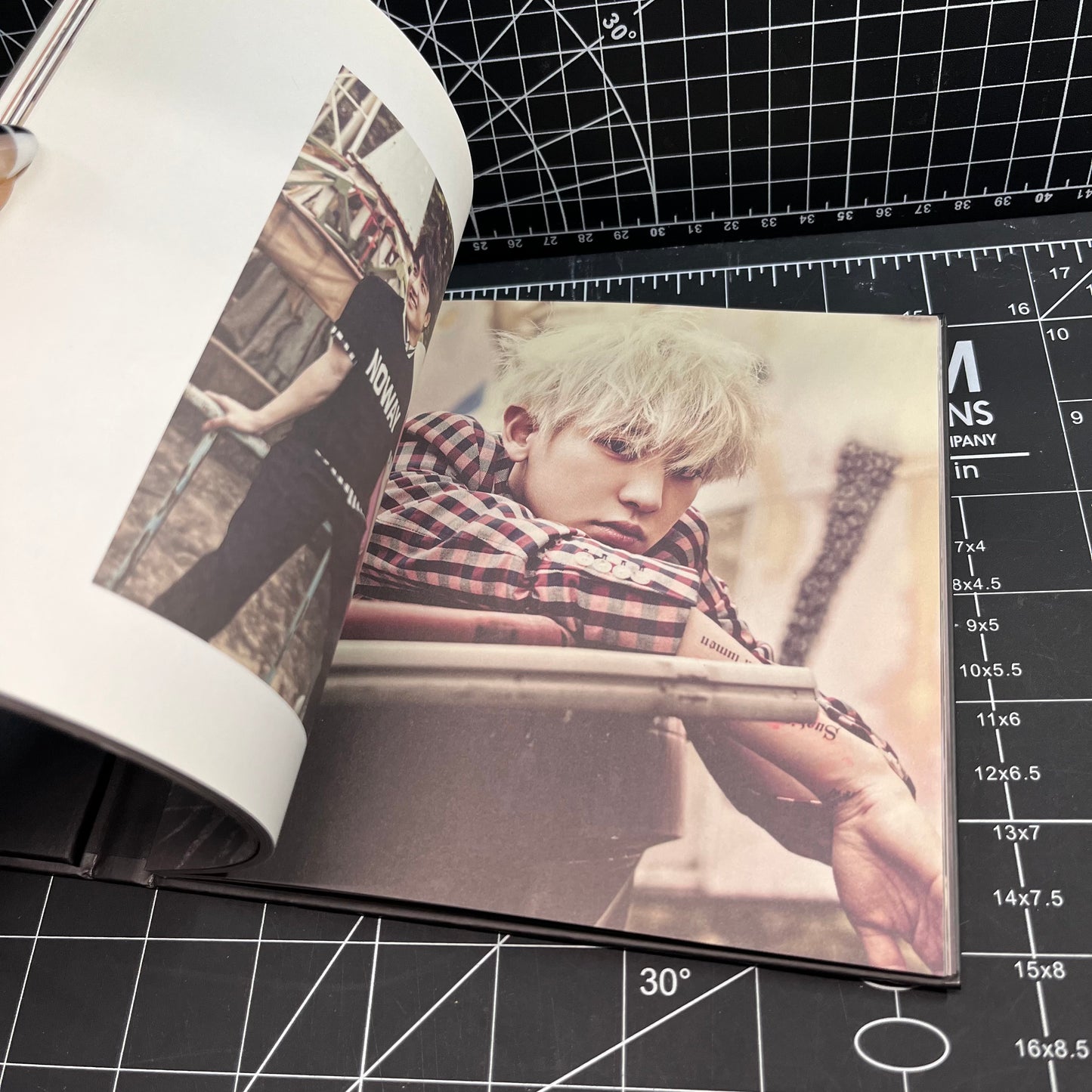 EXO The 2nd Repackage Album Love Me Right (Chinese Version) - No Photocard