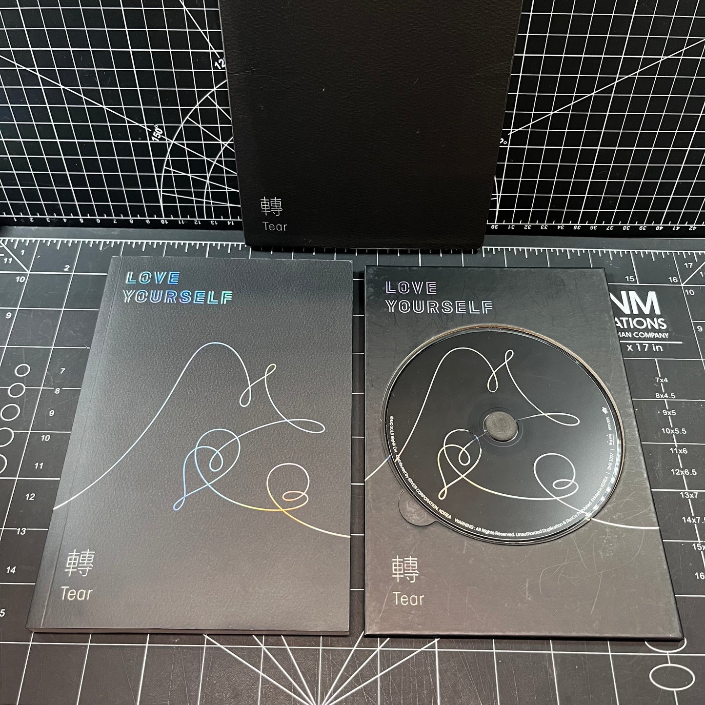 BTS Love Yourself: Tear Album (U Version) - V Photocard