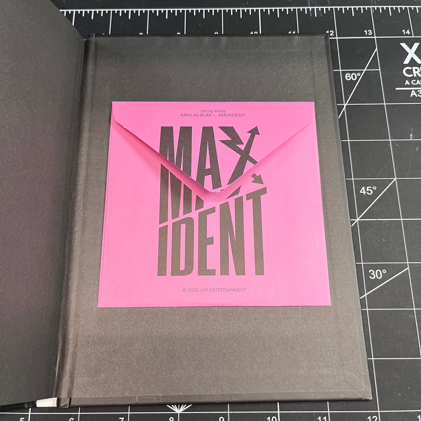 Stray Kids The 7th Mini Album MAXIDENT (Standard Heart Ver.) - No Photocard