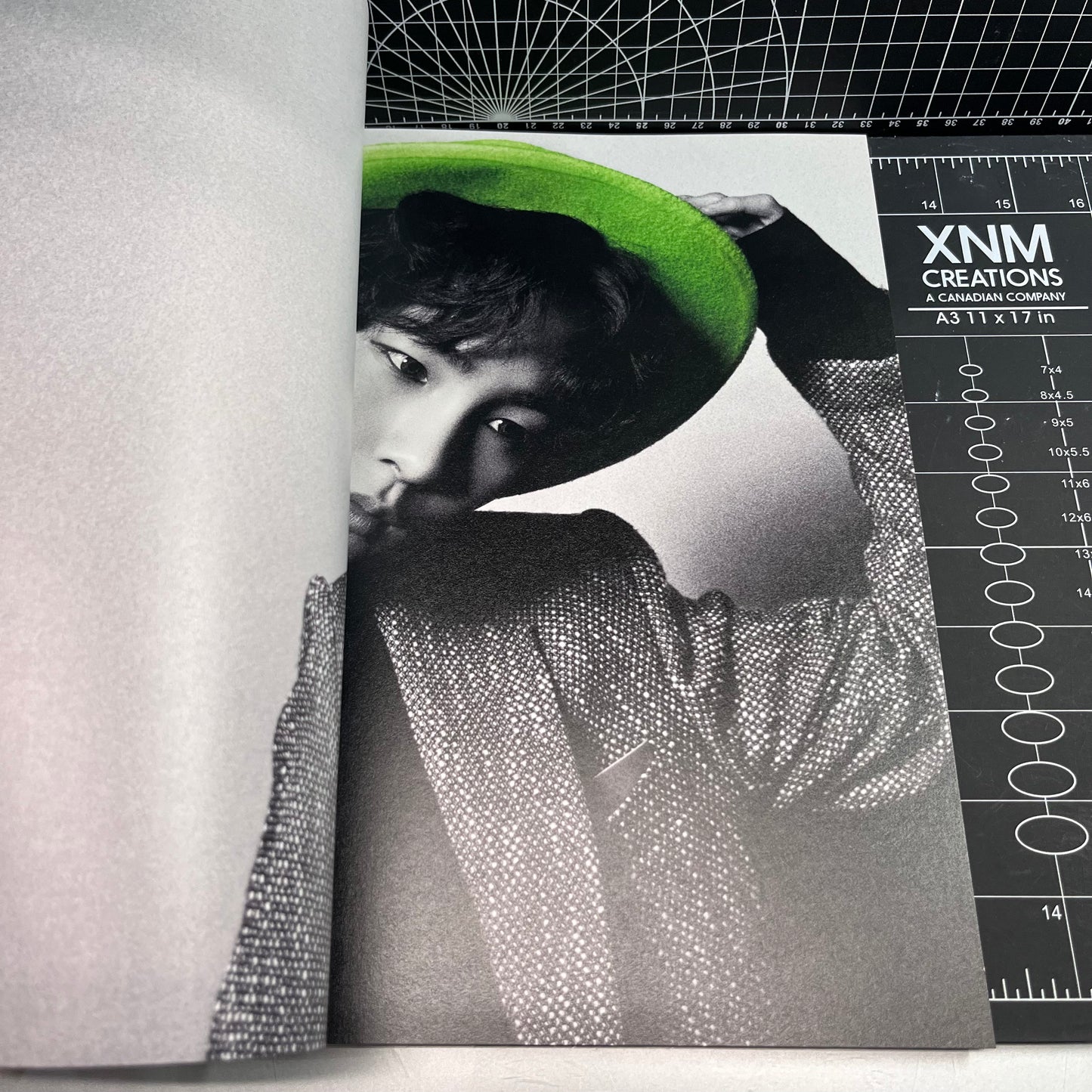SHINee World 2016 DxDxD Official Merchandise - Key Photobook