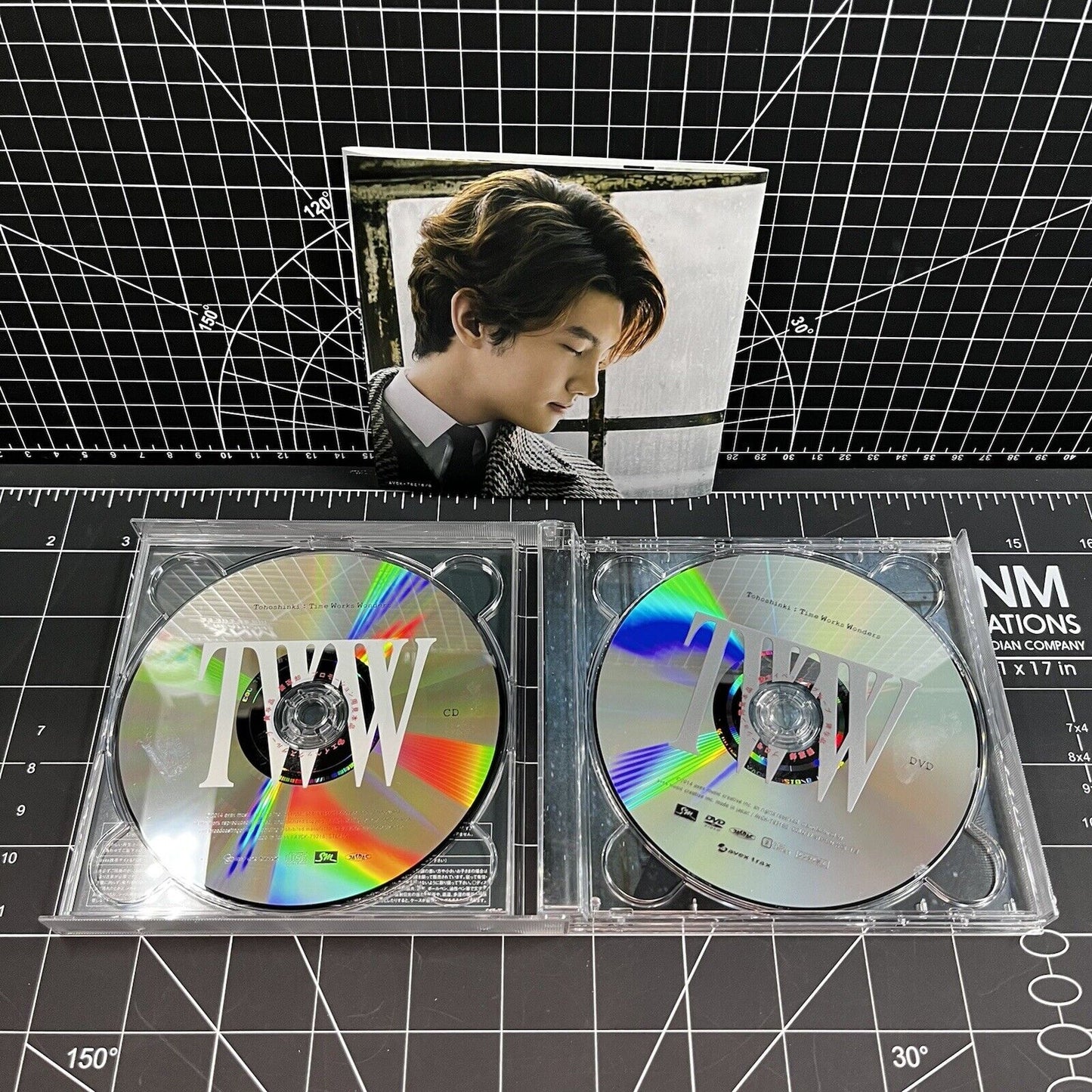 TVXQ! Tohoshinki Japan Album Time Works Wonders - Yunho Card