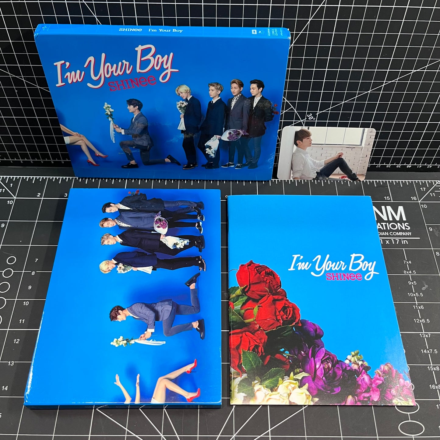 SHINee I'm Your Boy Japan Album First Limited Edition (Type A) - Key Photocard