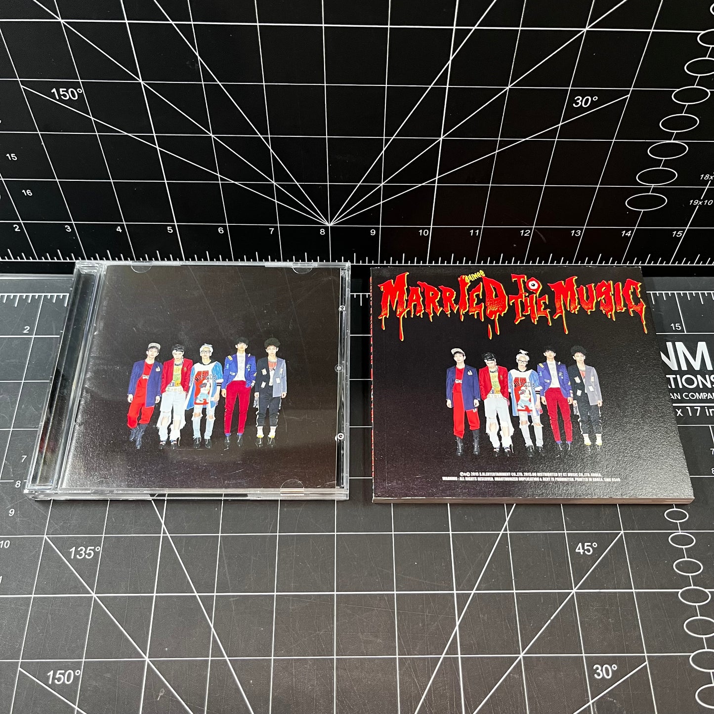 SHINee The 4th Album Married to the Music