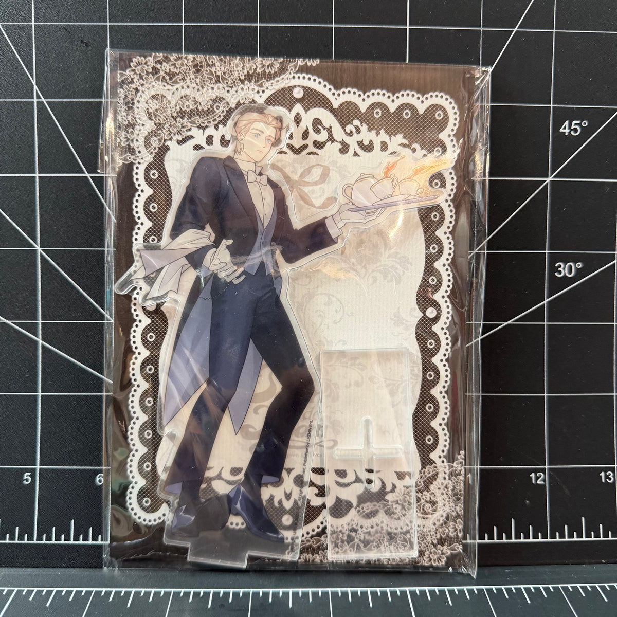 Lezhin A Tree Without Roots Dinner Acrylic Stand