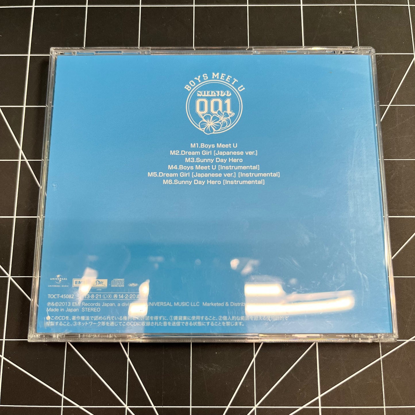 SHINee Japan Single CD Album Boys Meet U - No Photocard