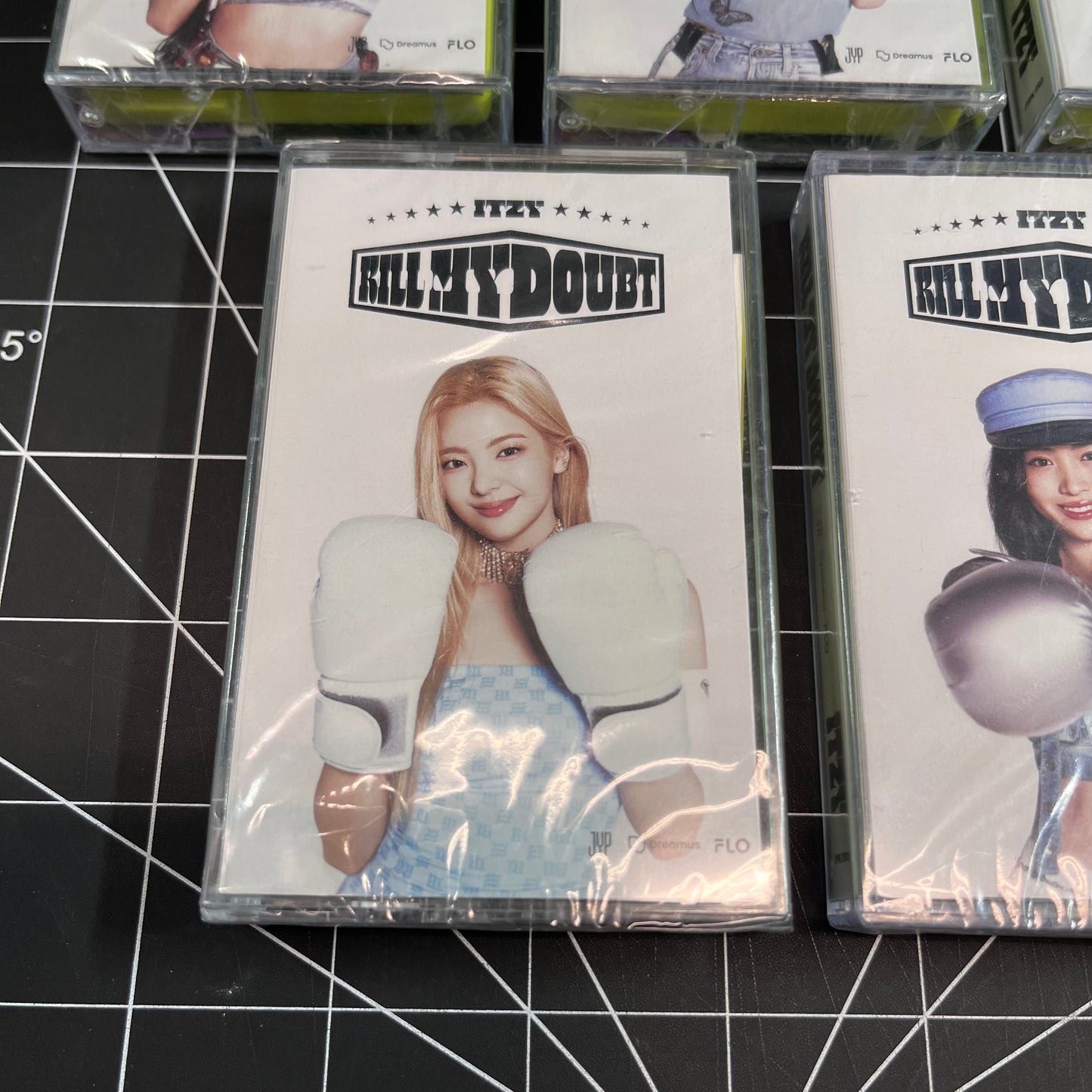 ITZY The 7th Mini Album Kill My Doubt (Cassette Version)