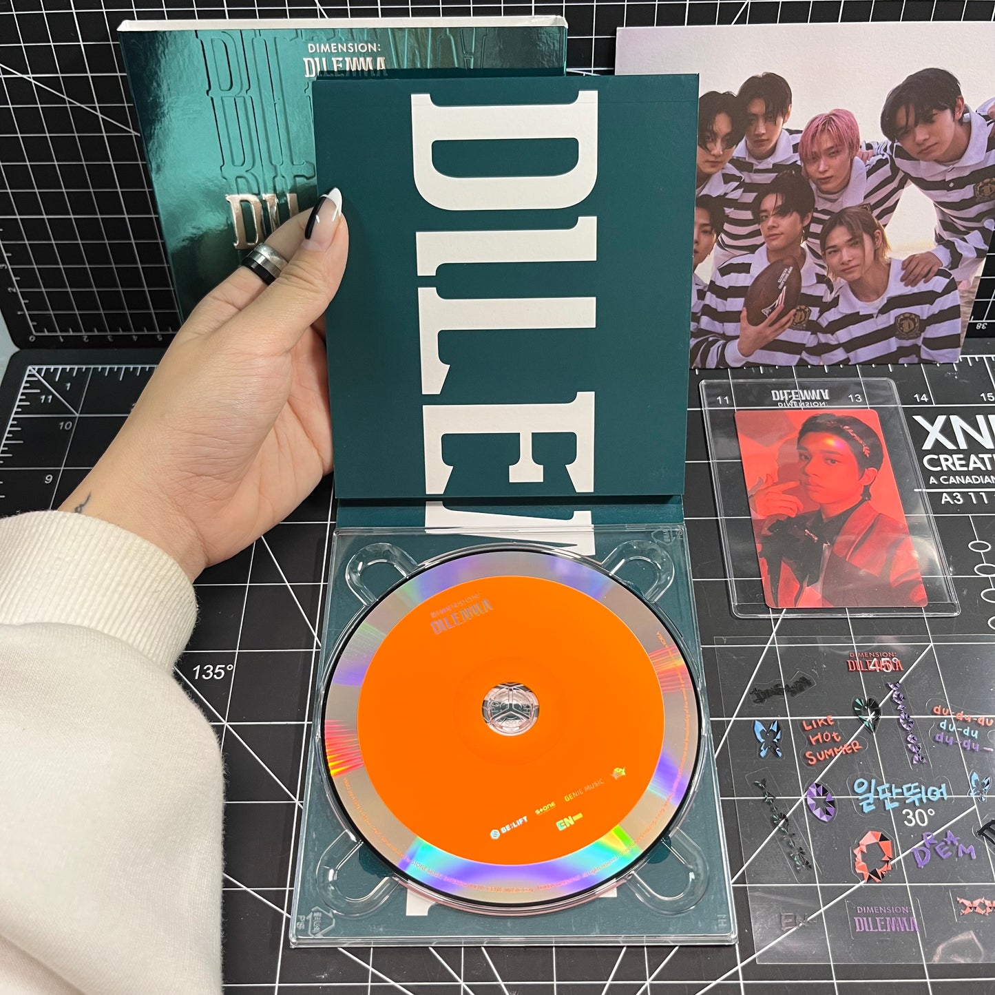 ENHYPEN The 1st Full Album DIMENSION: DILEMMA (Essential Ver.) - No Photocard