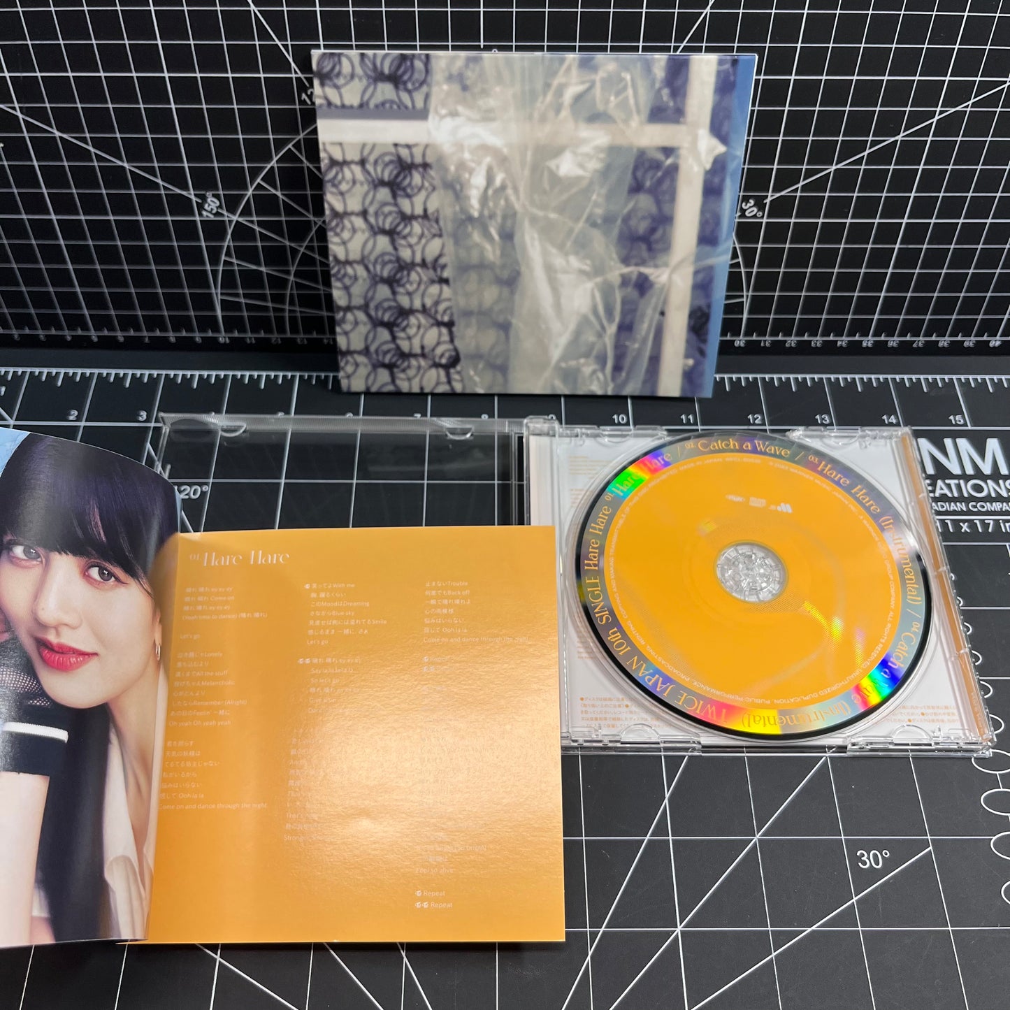 TWICE The 10th Japan Single Hare Hare (Jihyo Edition) - No Photocard